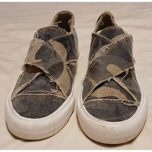Gypsy Jazz Ivette Camo Slip On Sneakers Womens Size 8‎ Casual Shoes, Great Cond.